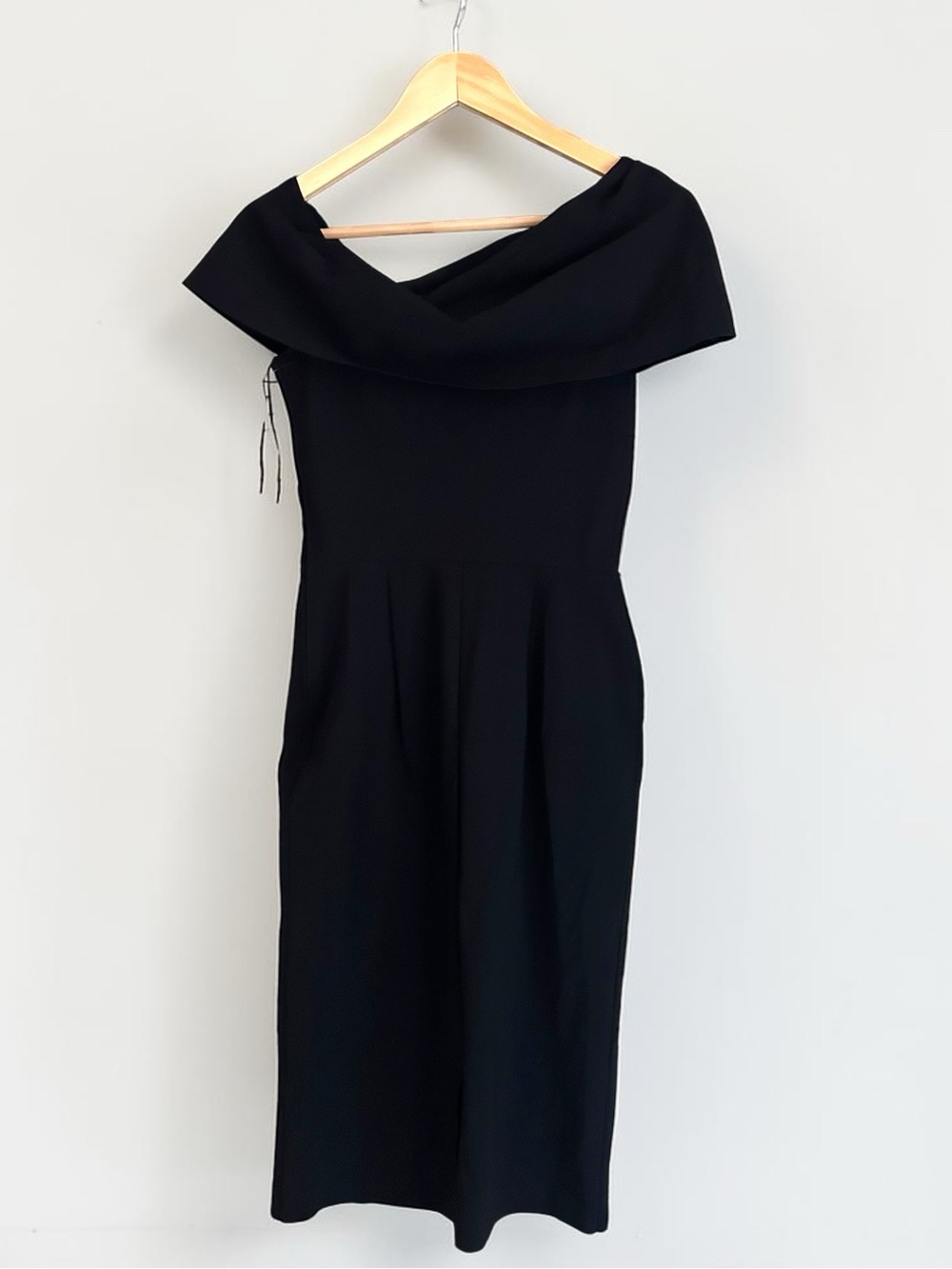 Greta Constantine Loanne Off Shoulder Black Midi Dress Sz Small LBD Cocktail - Picture 3 of 10